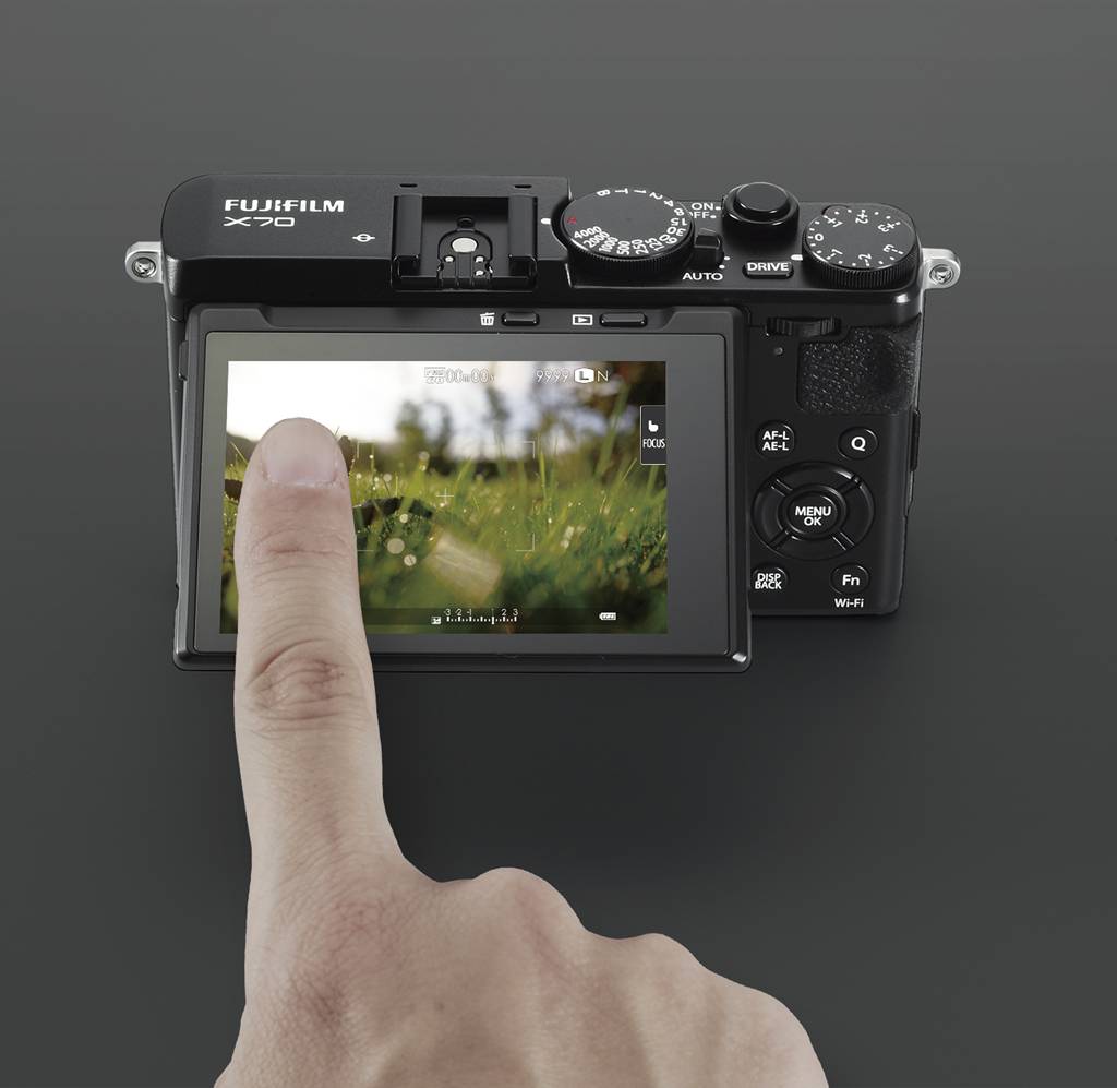 Fujifilm X70 - Touchscreen