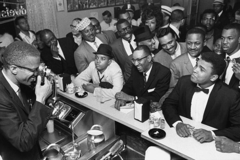 1964: Με τον Malcom X στο Miami- Φωτό: Bob Gomel, TIME Life Pictures/Getty Images